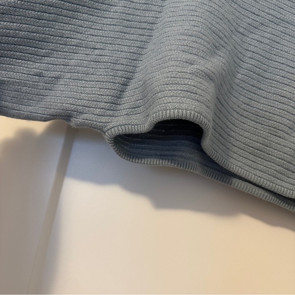 Wilfred Free Aritzia Blue Ribbed Cropped Sweater Wool Blend Size XXS Women’s - Picture 6 of 9